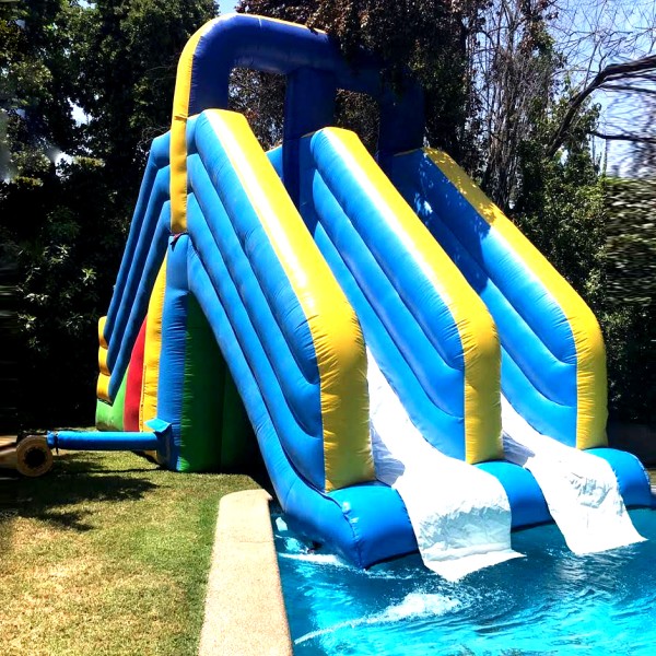 Arriendo de juego inflable Caída Piscina 7 x 3.5 x 5.5