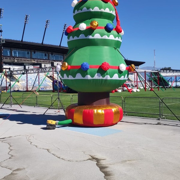 ARBOL NAVIDEÑO INFLABLE